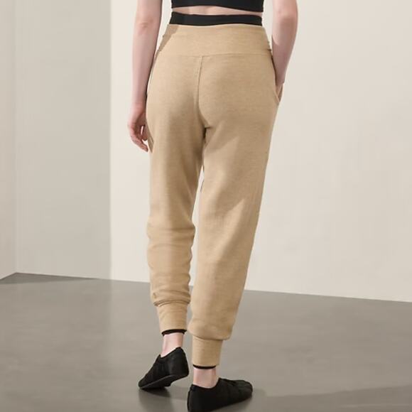 ATHLETA NWT Coaster Luxe TencelCotton Waffle High Rise Jogger L DUNE HEATHER TAN - Picture 2 of 3